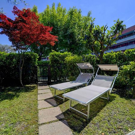 Desenzanoloft Official Partner Marriott Homes & Villas - Dolce Vita With Garden And Pools Дезенцано-дель-Гарда Экстерьер фото