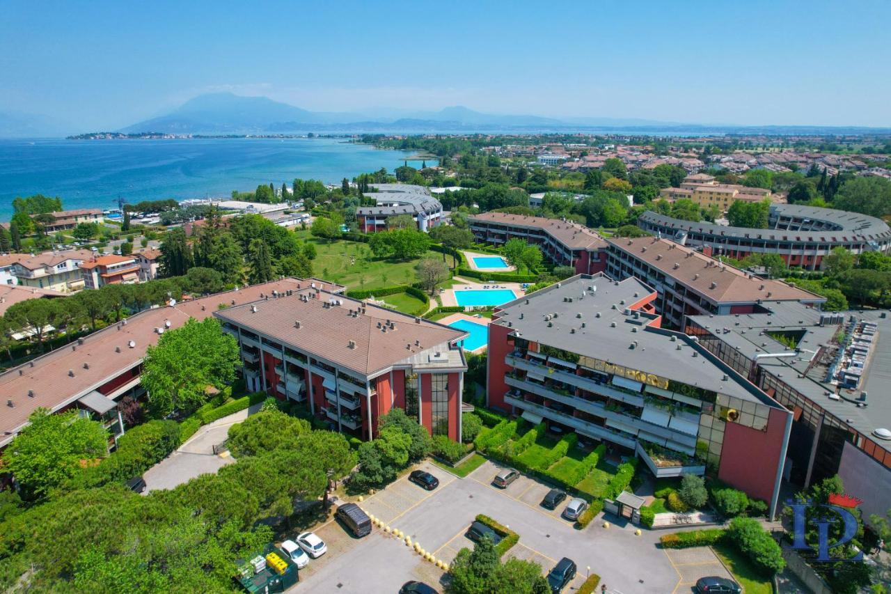 Desenzanoloft Official Partner Marriott Homes & Villas - Dolce Vita With Garden And Pools Дезенцано-дель-Гарда Экстерьер фото