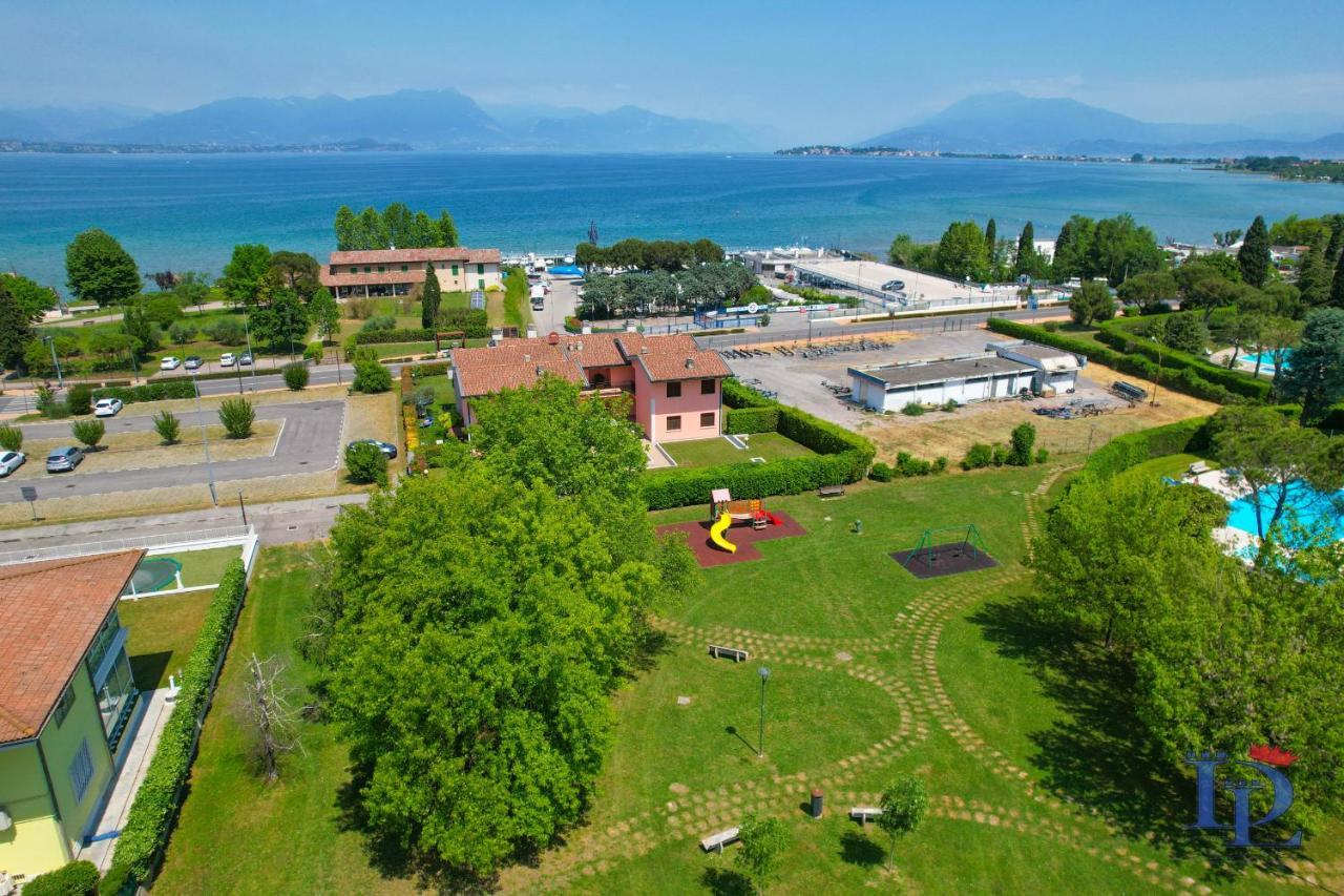 Desenzanoloft Official Partner Marriott Homes & Villas - Dolce Vita With Garden And Pools Дезенцано-дель-Гарда Экстерьер фото